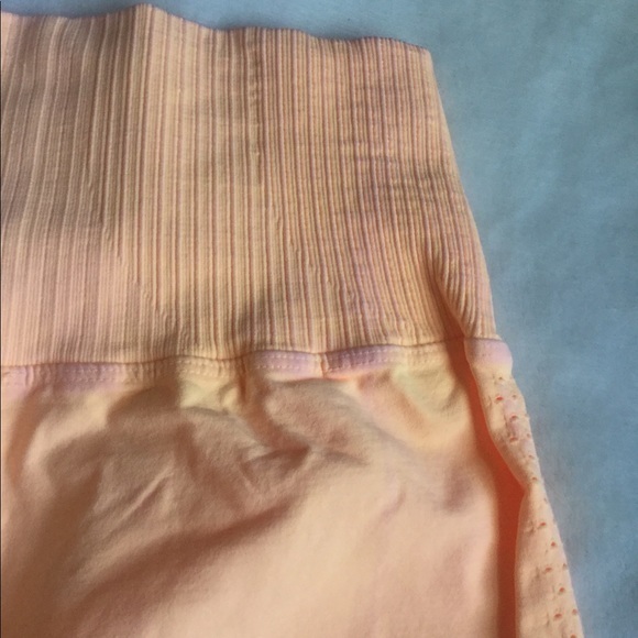 FP Movement Good Karma Bike Shorts NWOT*defect - Picture 14 of 14